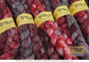 TraciBunkers.com - Hand-dyed Superwash Sparkle Spinning Fiber in Cranberry TraciBunkers.com - Hand-dyed Superwash Sparkle Spinning Fiber in Cranberry