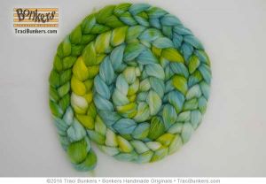 TraciBunkers.com - Superwash Sparkle Spinning Fiber in Limeola TraciBunkers.com - Superwash Sparkle Spinning Fiber in Limeola